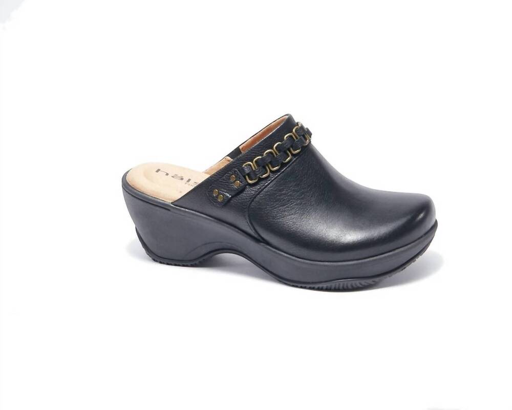 NEW HALSA FOOTWEAR women's chloe clog shoes in black